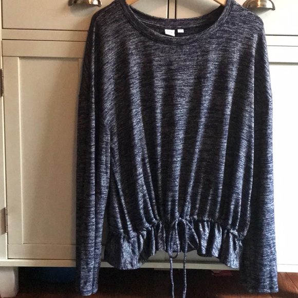 2/$28 Brand new Gap softspun sweater - Picture 1 of 1